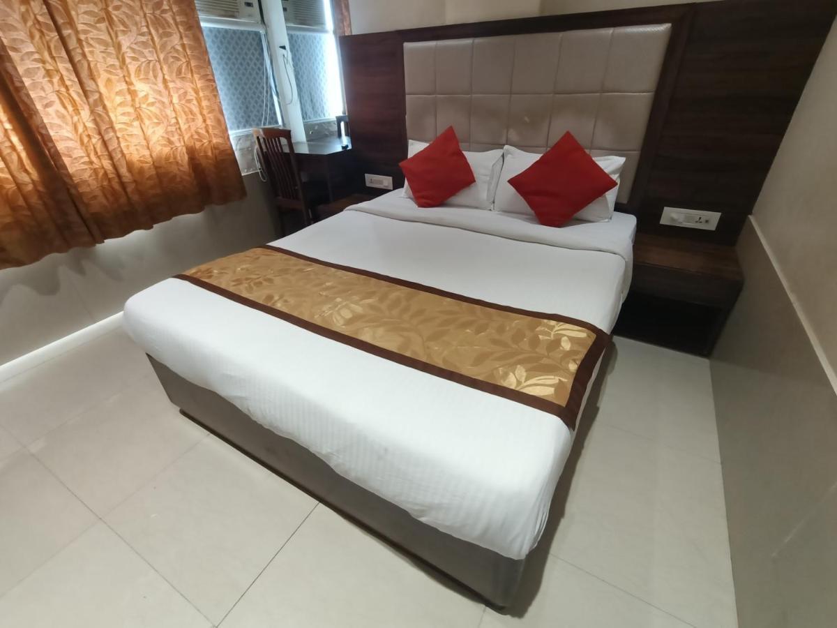 Hotel Regal Inn Mumbai Exterior foto