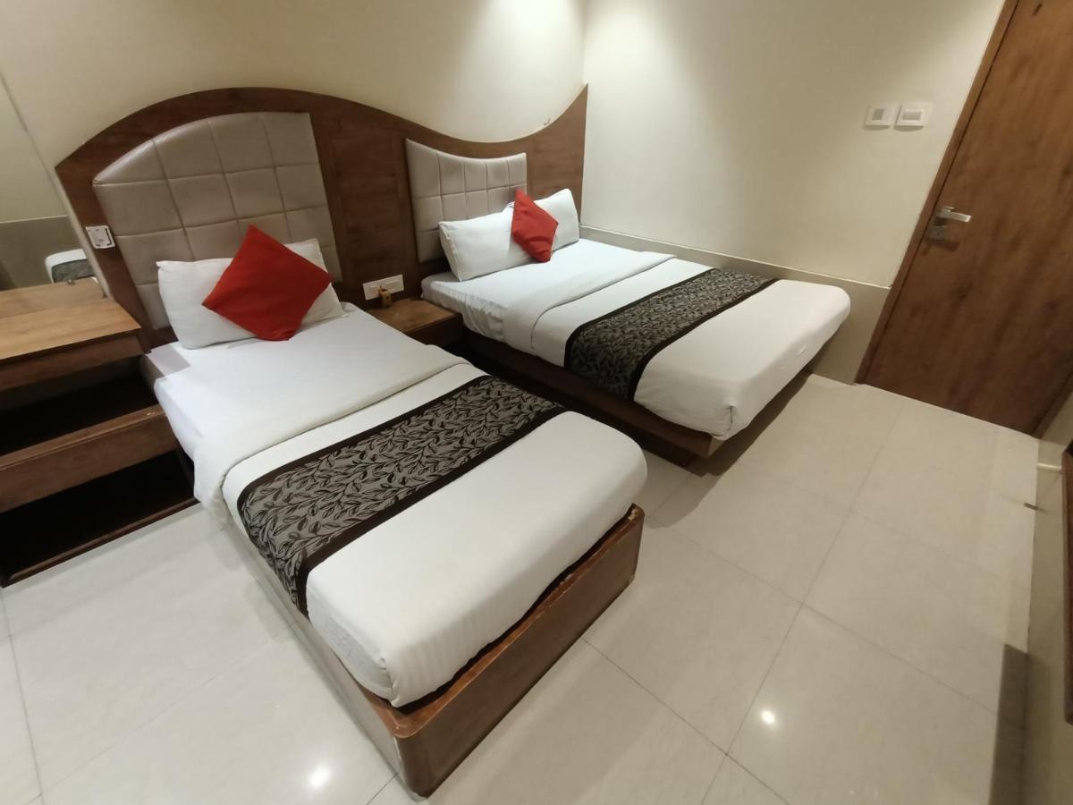 Hotel Regal Inn Mumbai Exterior foto
