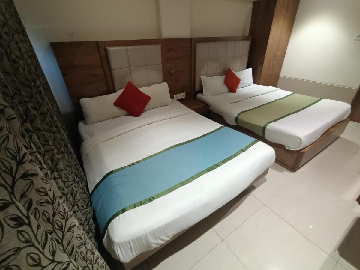Hotel Regal Inn Mumbai Exterior foto