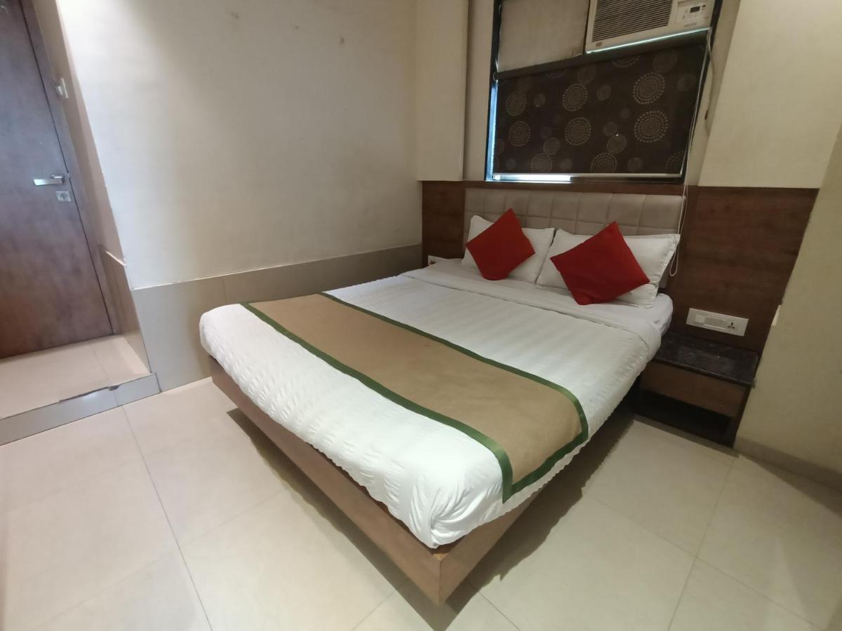 Hotel Regal Inn Mumbai Exterior foto