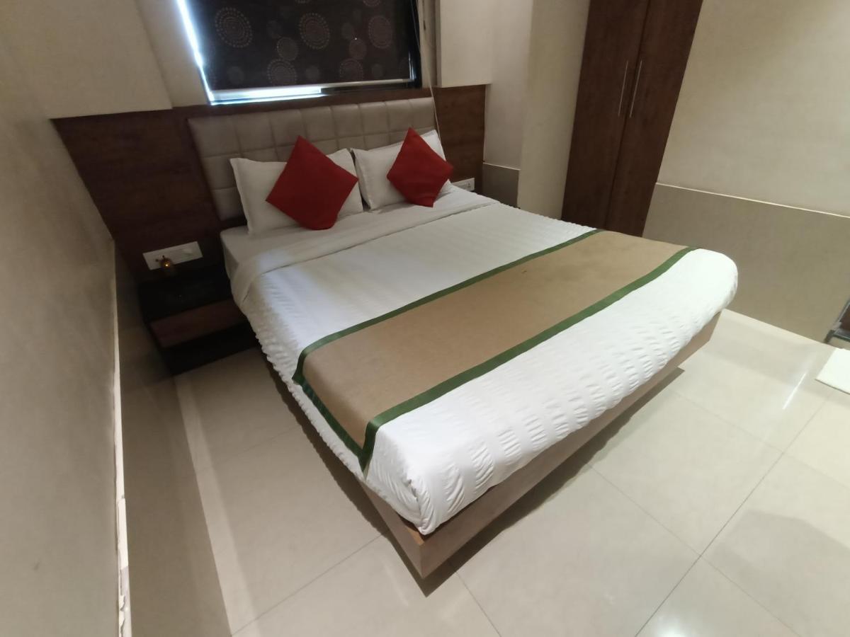 Hotel Regal Inn Mumbai Exterior foto