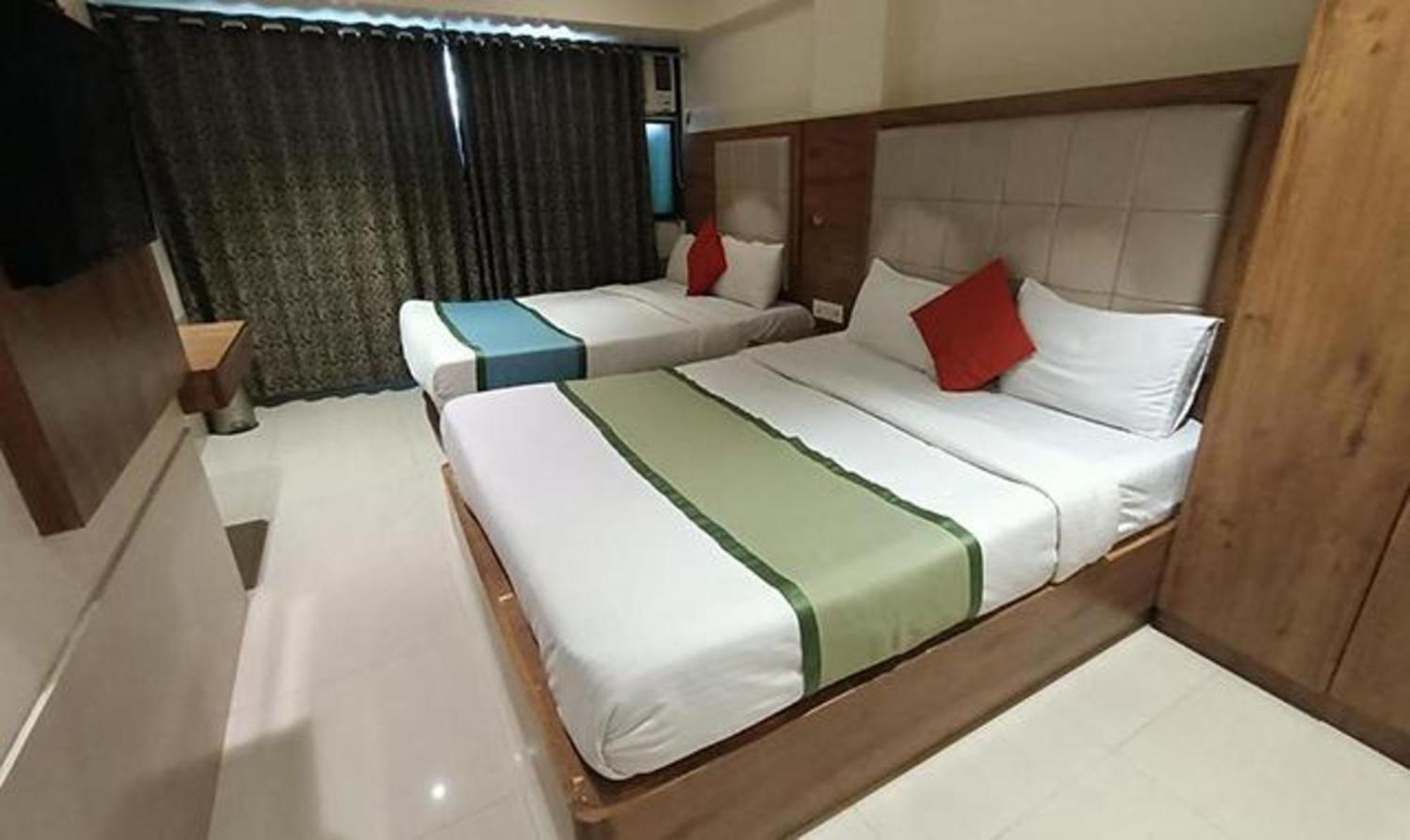 Hotel Regal Inn Mumbai Exterior foto