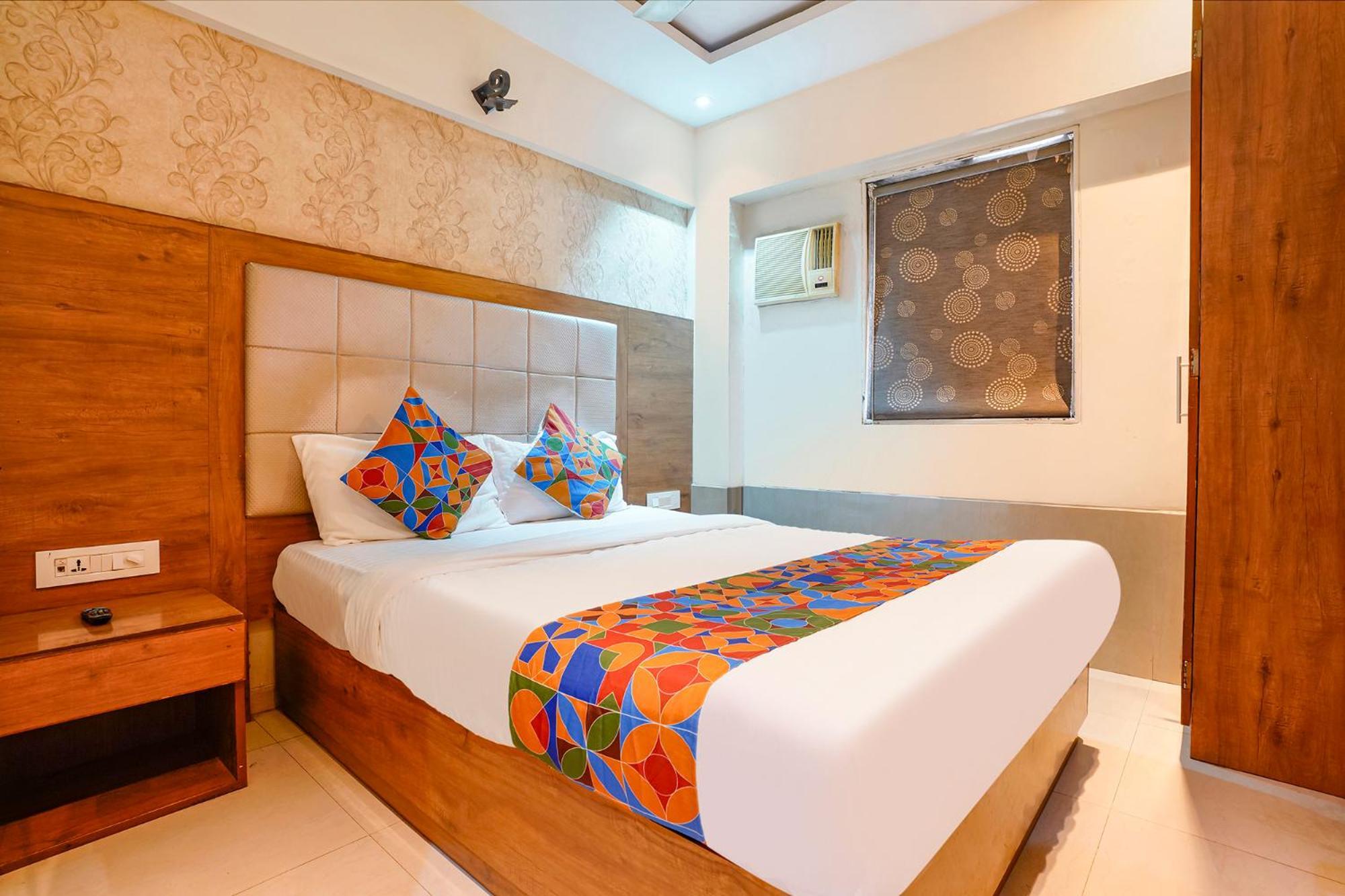 Hotel Regal Inn Mumbai Exterior foto